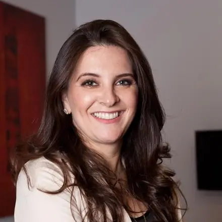 Prof.ª Dr.ª Milaine Dominici Sanfins